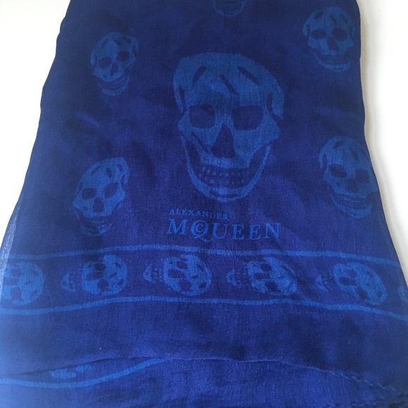 Alexander McQueen Accessories - Alexander McQueen Classic Silk Skull Scarf Blue